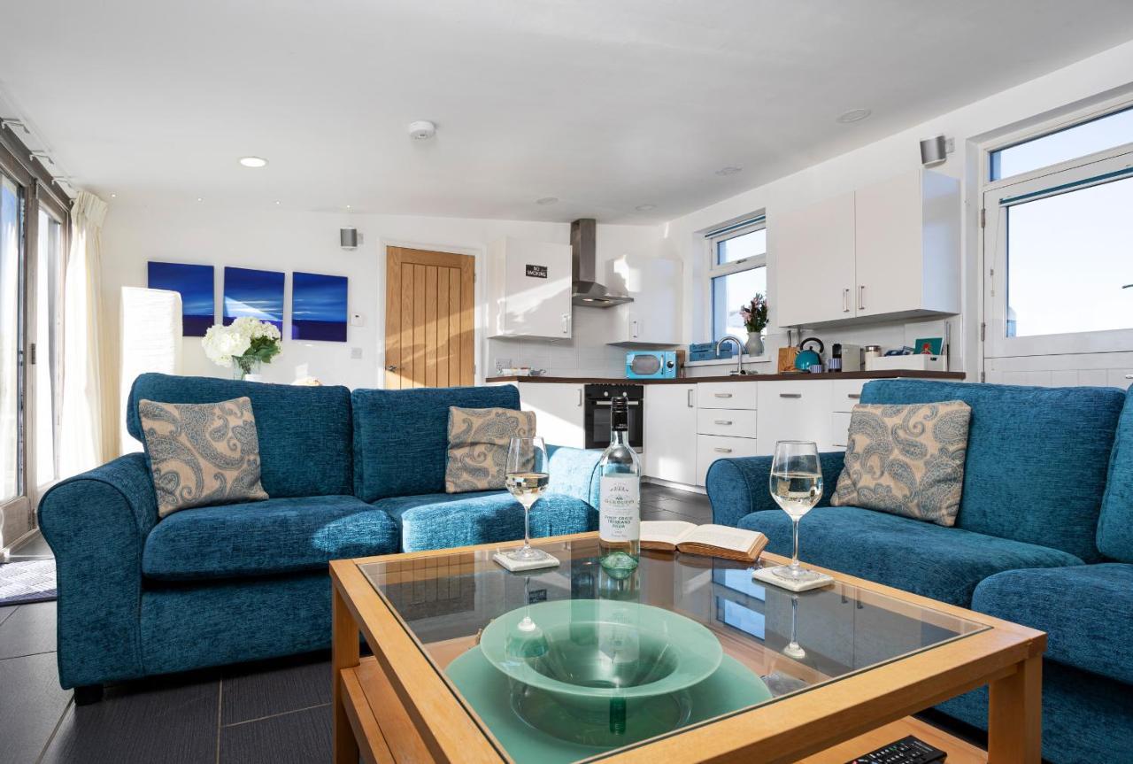 Finest Retreats - The Lighthouse Hide Villa Rampside Buitenkant foto