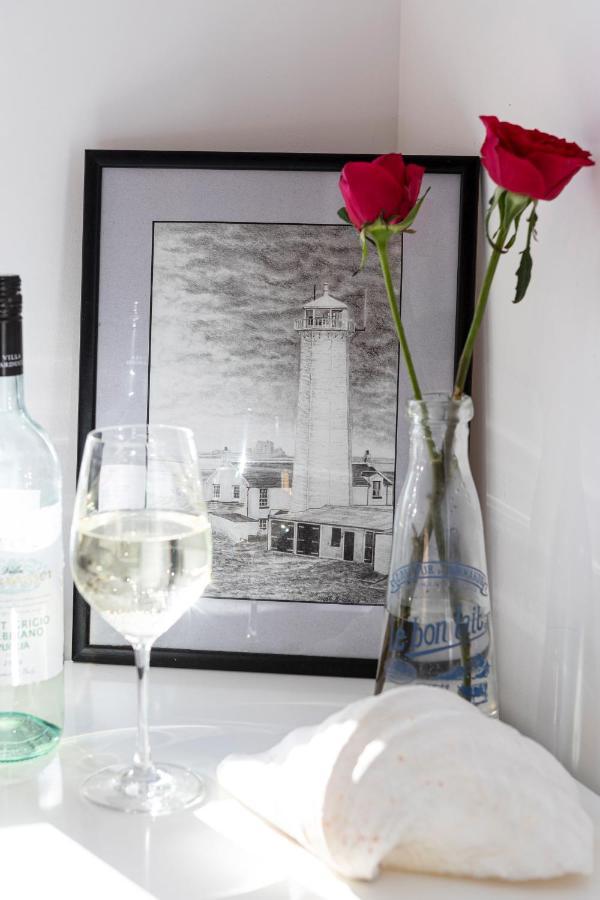 Finest Retreats - The Lighthouse Hide Villa Rampside Buitenkant foto