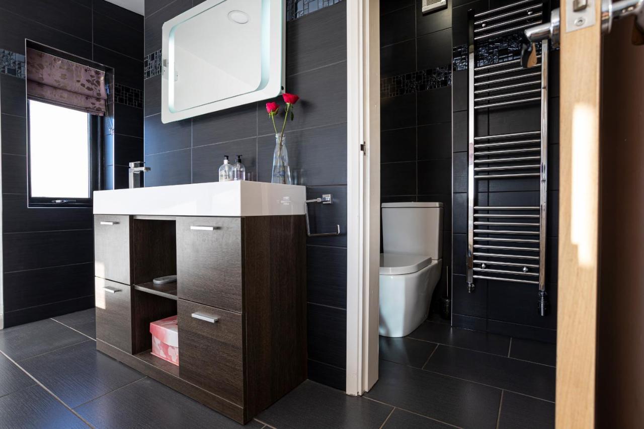 Finest Retreats - The Lighthouse Hide Villa Rampside Buitenkant foto